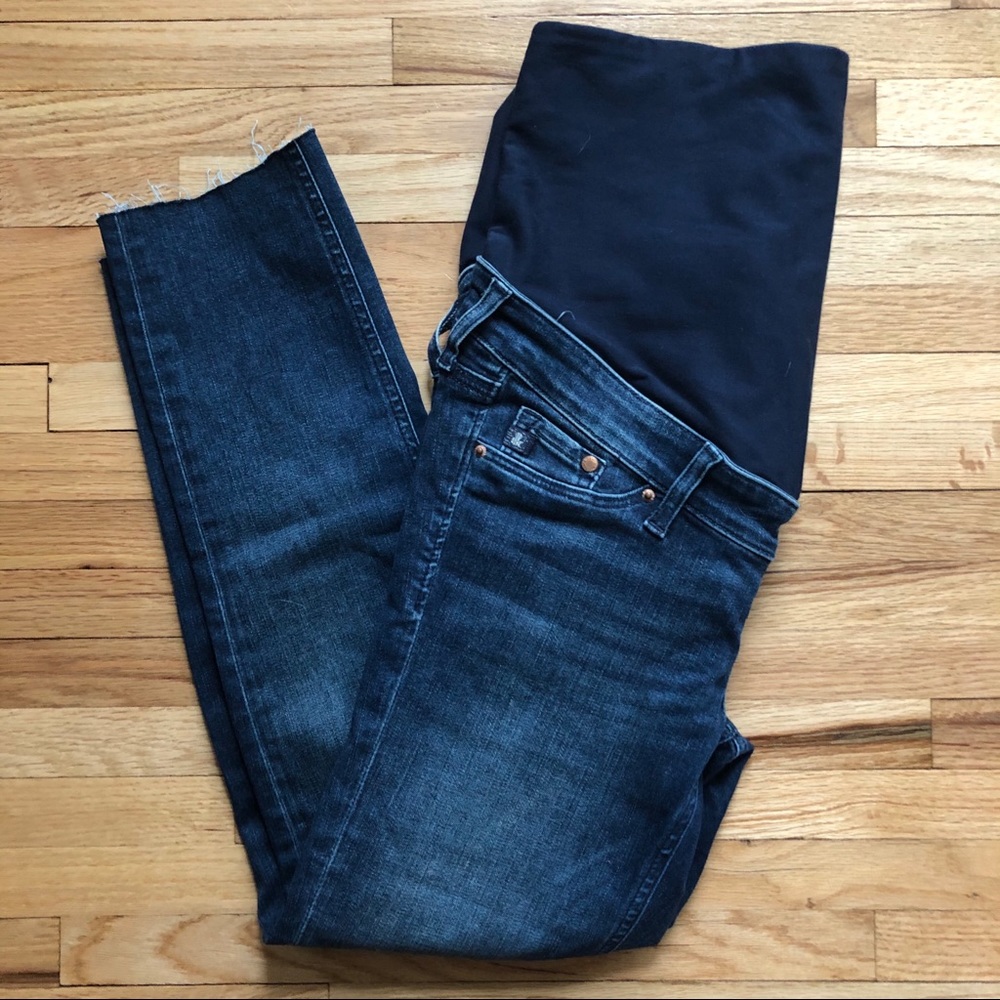 H&M size 8 Maternity Jeans frayed bottoms